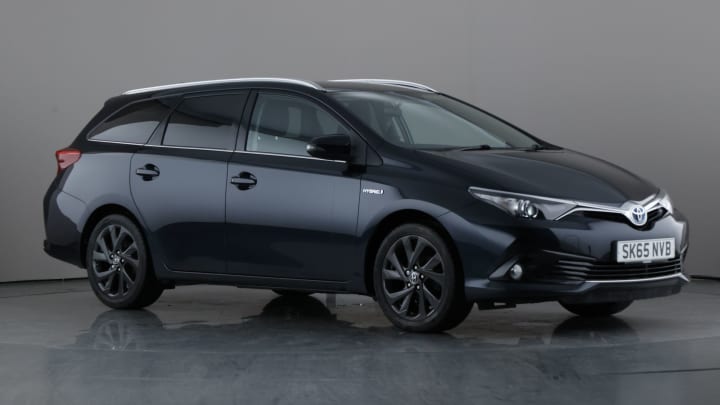 2015 used Toyota Auris 1.8L Design VVT-h