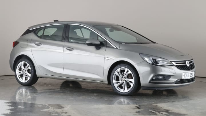 2016 used Vauxhall Astra 1.6 CDTi BlueInjection SRi Nav